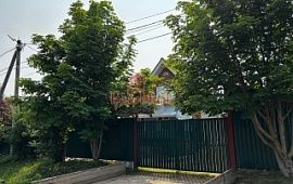 Дом 100 кв.м. на уч. 10 сот.