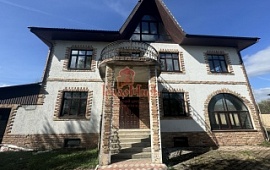 Дом 400 кв.м. на уч. 12 сот.