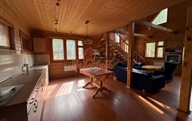 Дом 200 кв.м. на уч. 12 сот.