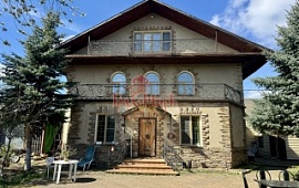 Дом 400 кв.м. на уч. 13 сот.