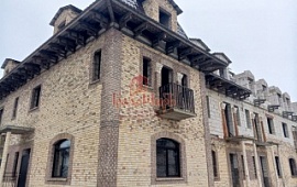 Таунхаус 1500 кв.м. на уч. 12 сот.