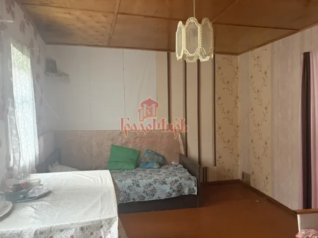 Дача 32.9 кв. м на участке 5 сот.