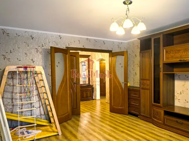 2 комн. Квартира 60.3 кв. м