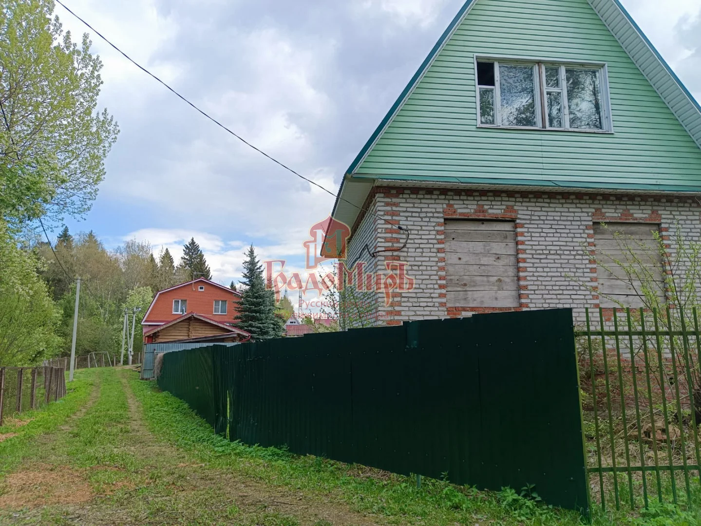 Дом 80 кв. м на участке 6.5 сот.