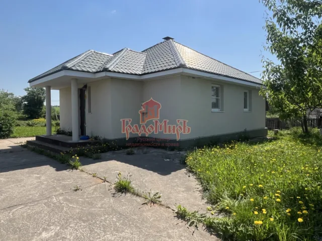 Дом 60 кв. м на участке 28 сот.