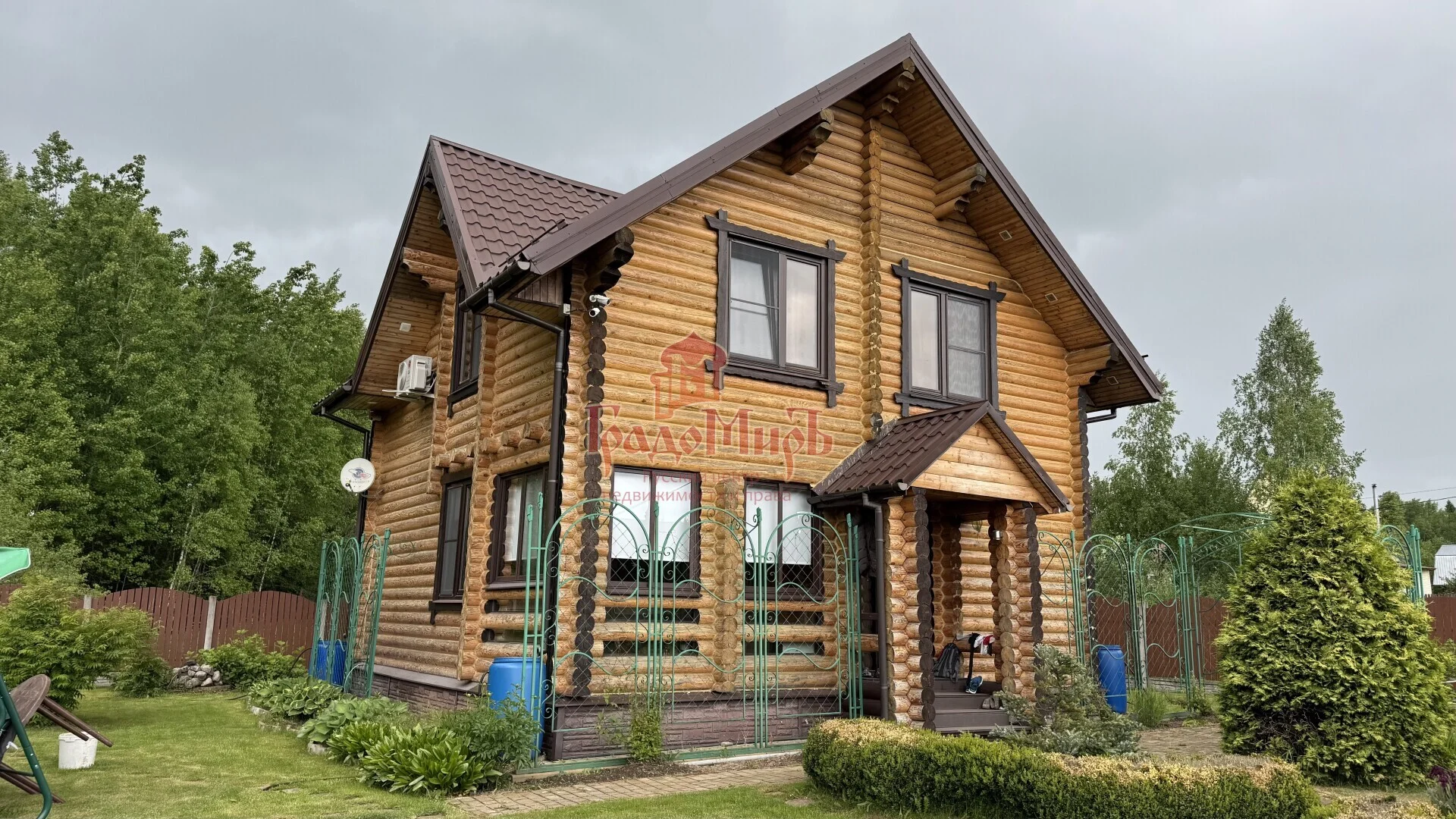 Дом 122.5 кв. м на участке 11.3 сот.