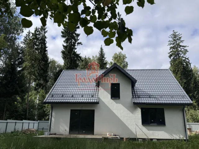 Дом 152 кв. м на участке 10 сот.