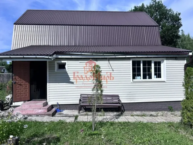 Дача 162 кв. м на участке 7.4 сот.
