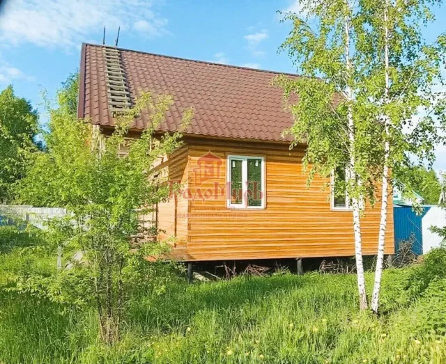 Дом 102 кв. м на участке 9.2 сот.