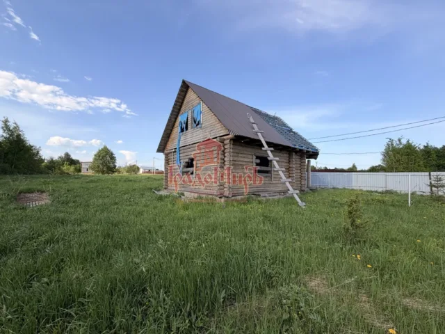 Дом 100 кв. м на участке 24 сот.