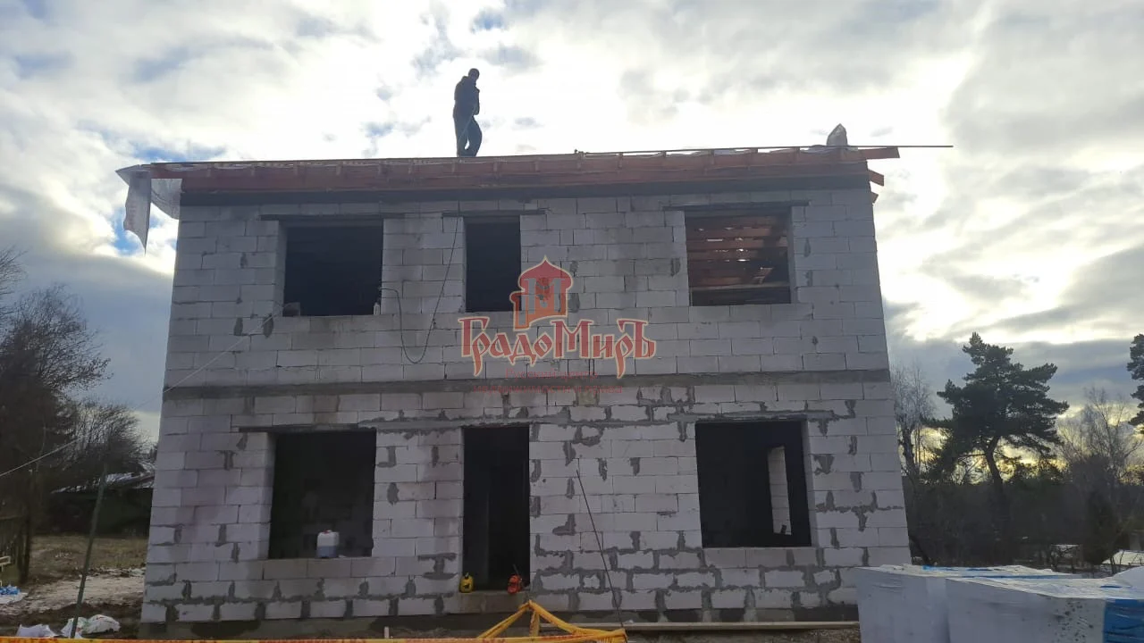 Дом 150 кв. м на участке 4 сот.