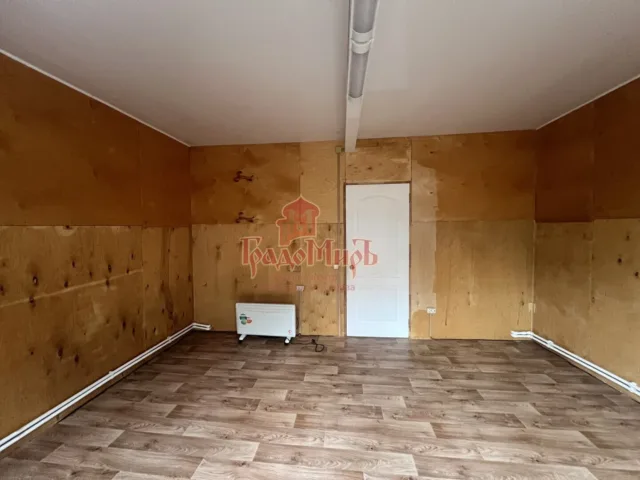 Дом 60 кв. м на участке 6 сот.