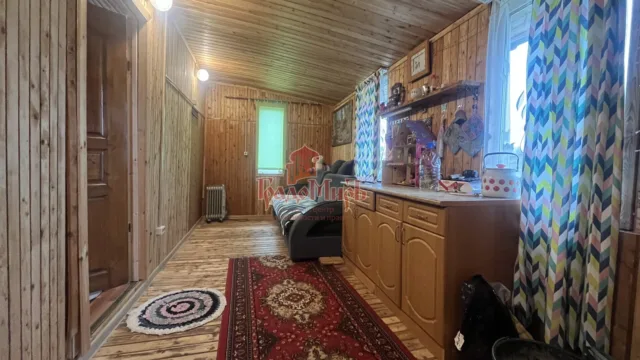 Дача 40 кв. м на участке 8.8 сот.