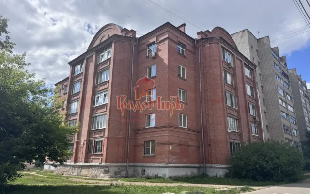 2 комн. Квартира 82.3 кв. м, Владимирская область, Александровский район, Александров г., Красный Переулок ул., д.23
