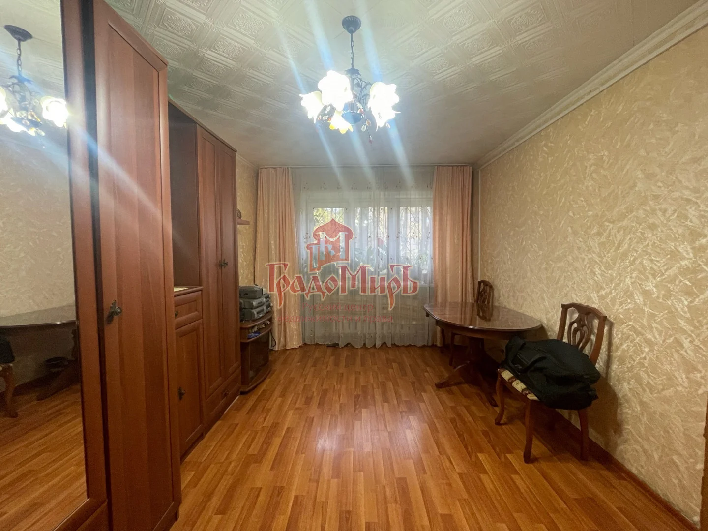 2 комн. Квартира 43.2 кв. м