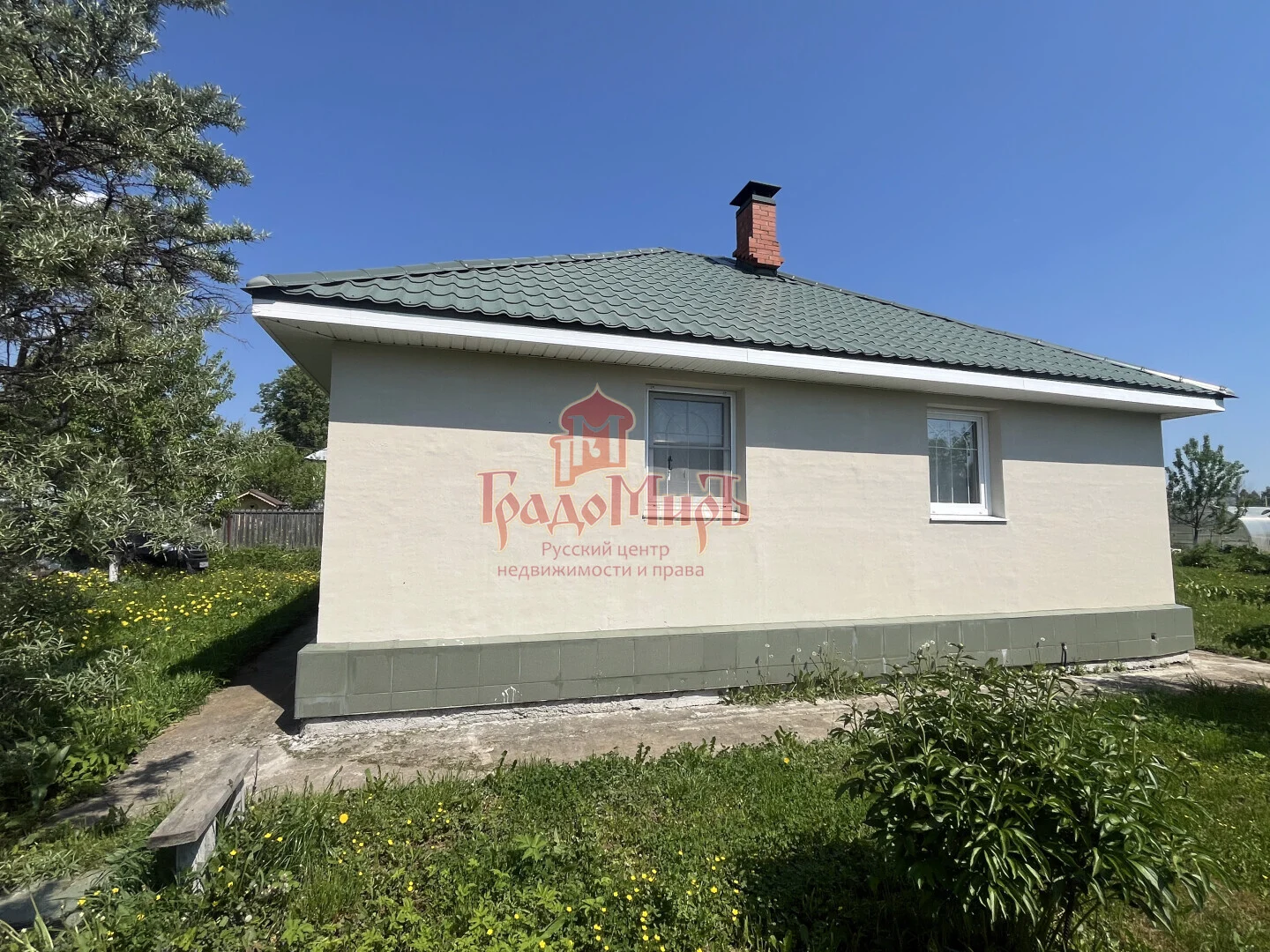 Дом 60 кв. м на участке 28 сот.