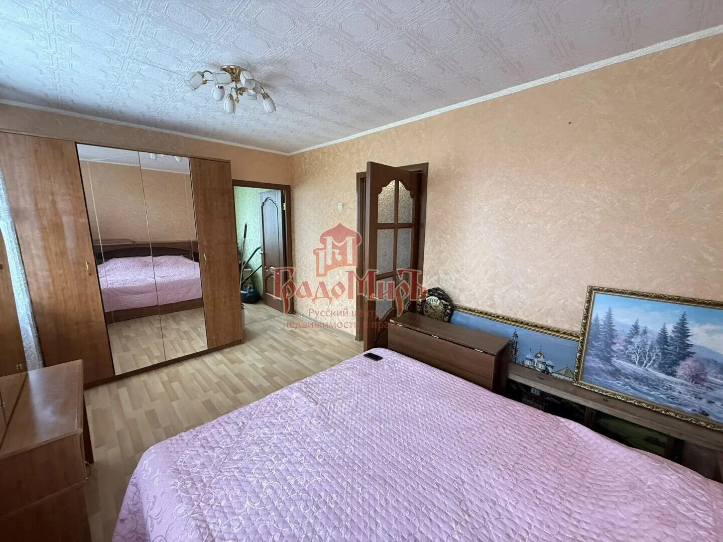 4 комн. Квартира 60.4 кв. м