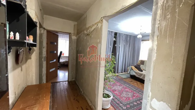 4 комн. Квартира 64 кв. м