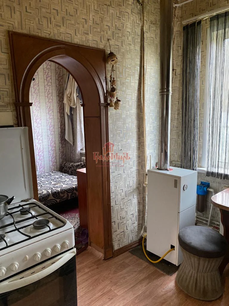 Дом 31 кв. м на участке 8 сот.