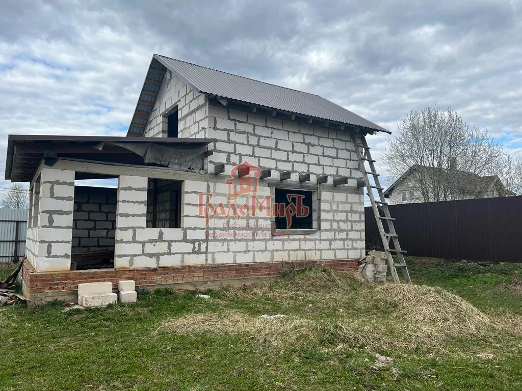 Дом 75 кв. м на участке 12 сот.