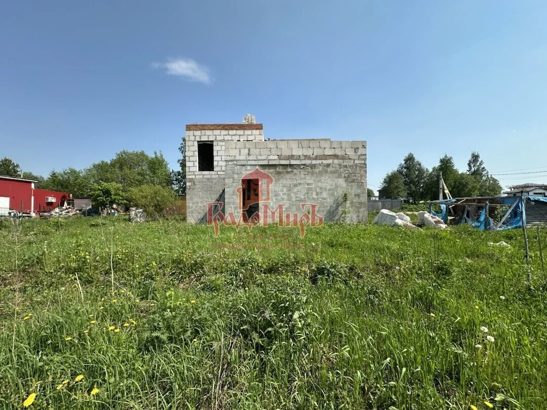 Дом 260 кв. м на участке 9.5 сот.