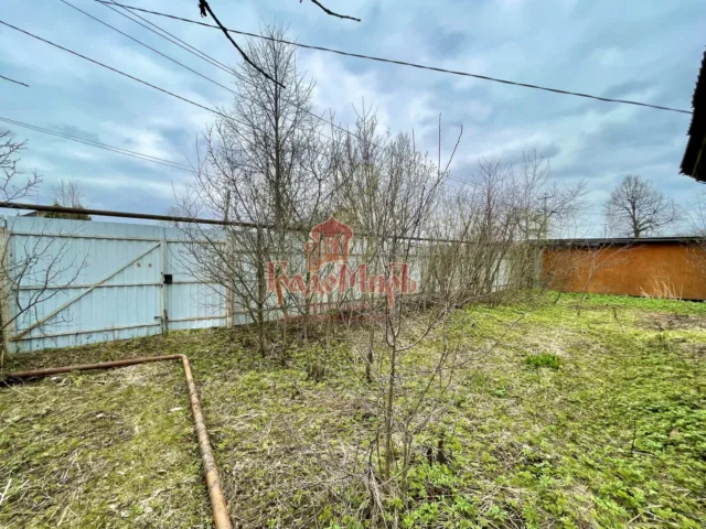 Дом 60 кв. м на участке 13.6 сот.