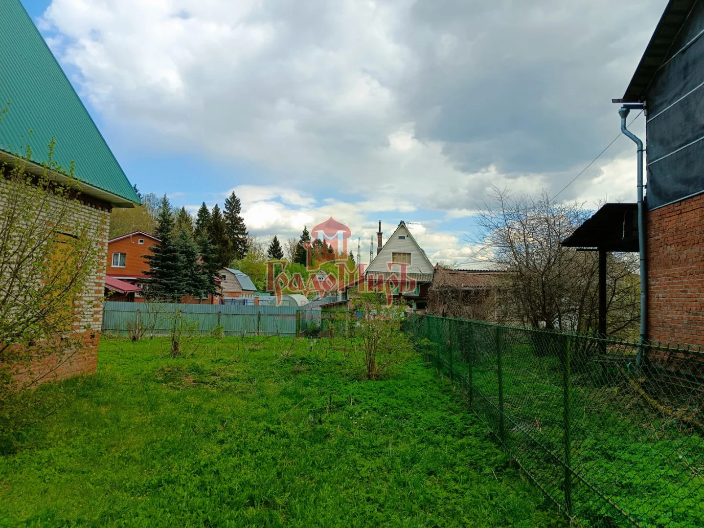 Дом 80 кв. м на участке 6.5 сот.