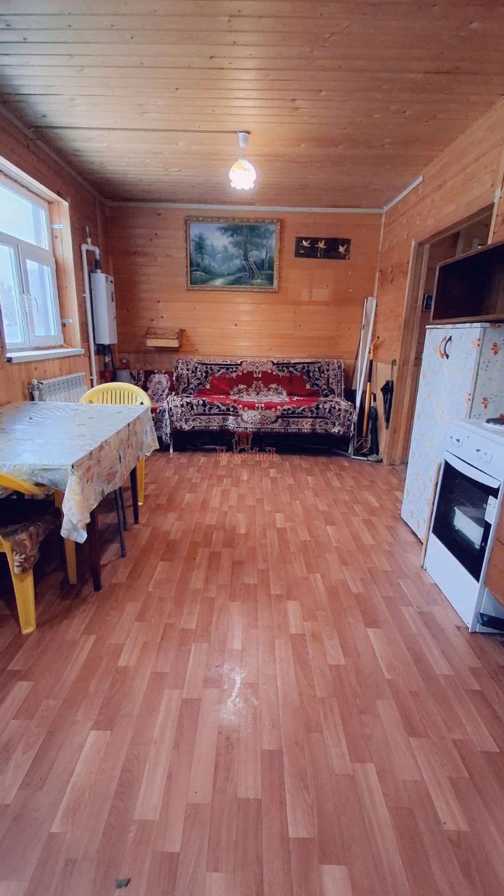 Дом 50 кв. м на участке 7 сот.