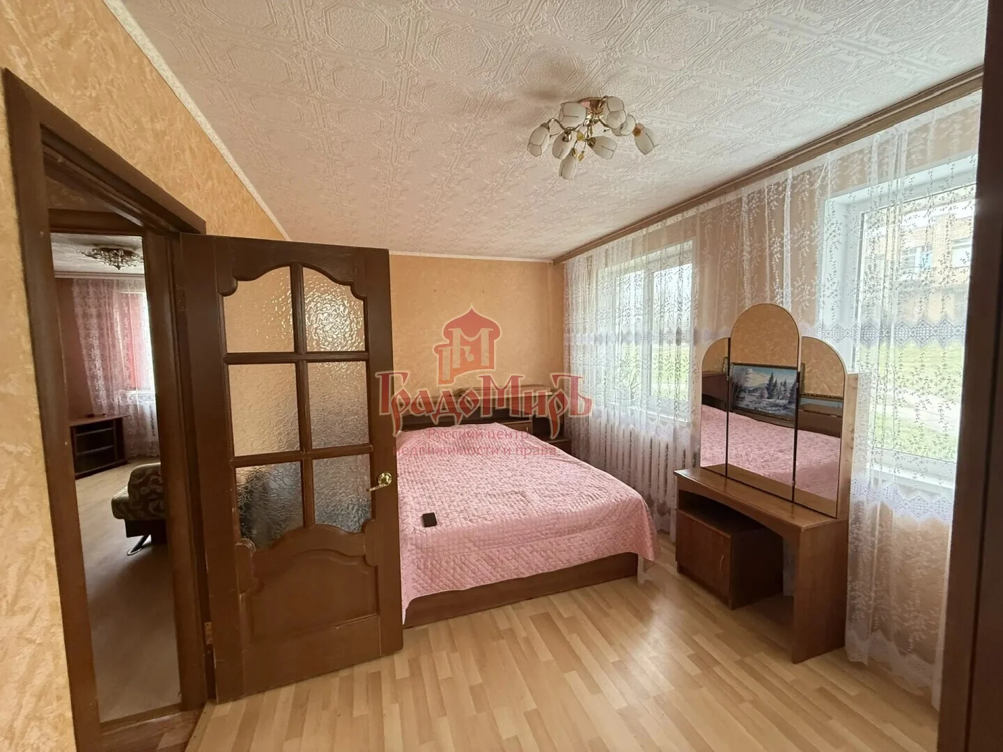 4 комн. Квартира 60.4 кв. м